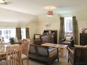 Delightful open plan living space | The Courtyard Suite, Pitscandly, near Forfar
