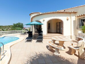 Eigentum, Gebäude, Haus, Grundeigentum, Zuhause, Estate, Villa, Die Architektur, Terrasse, Villa