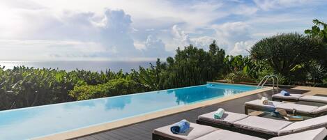 Extravagant Calheta Villa | The Designhouse | 4 Bedrooms | Stunning Sea Views | Contemporary Build