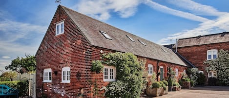 The exterior of The Luxury Barn, Peak District