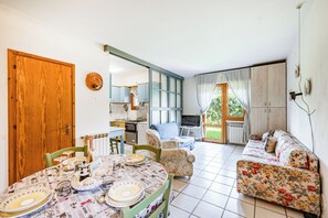 Living and dining room