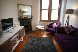 Lounge.