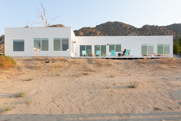 Night Moves is one of the highest elevation houses in south Joshua Tree