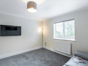 Living room | 10 Dawson Park - Marian Avenue Properties, Mablethorpe
