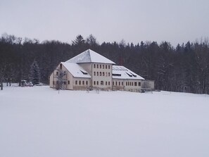 Das Forsthaus im Winter