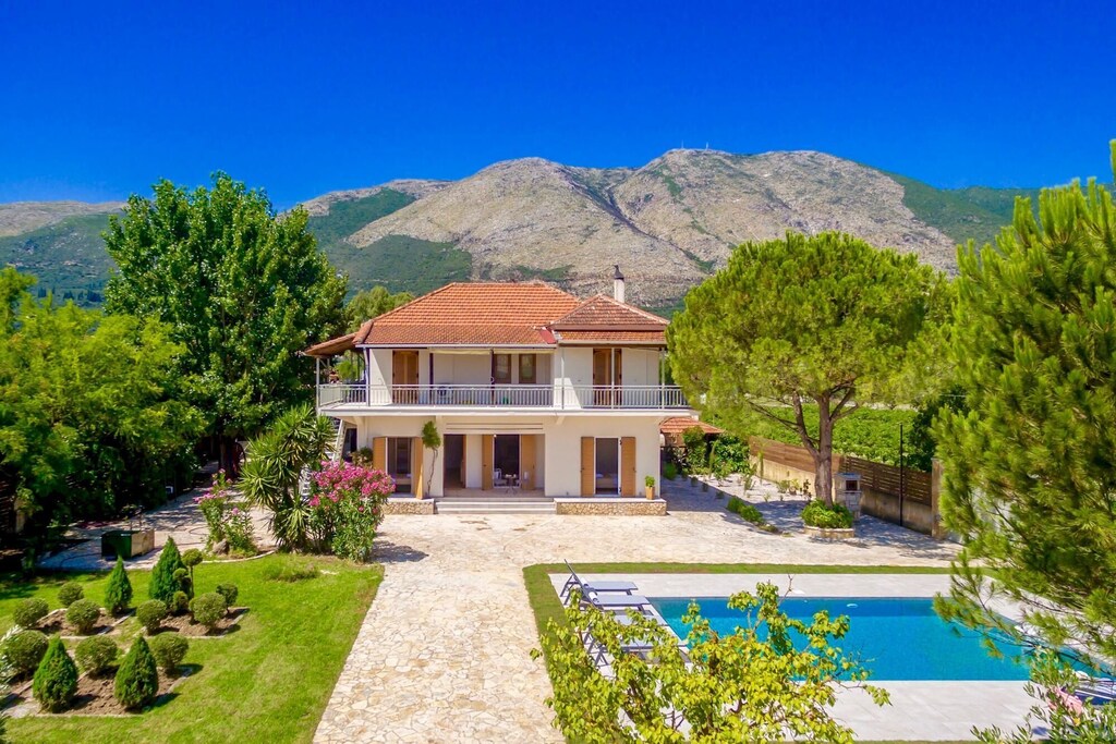 Picture of villa