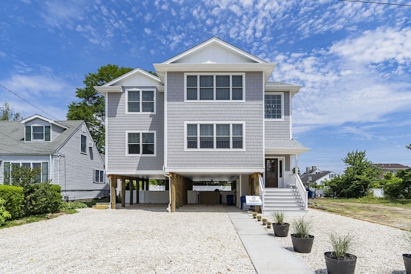 Front View of House 