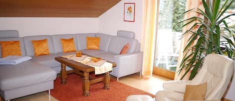 Ferienwohnung 1 Kronberg (80qm) mit Balkon-Fewo 1 Kronberg