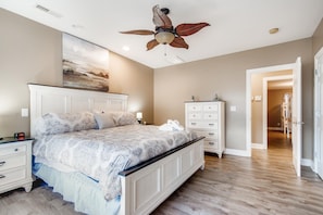 Main House Primary King Suite.