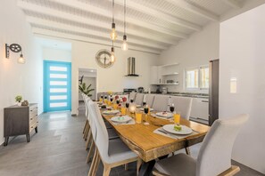 Large Dining Area right next to the fully Equipped Kitchen. 