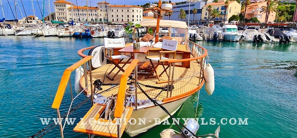 location insolite près de Collioure :
https://www.location-banyuls.com