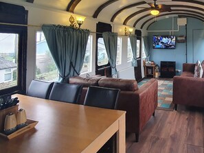 Living room/dining room | Elsie, Blue Anchor, near Minehead