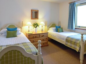 Comfortable twin bedroom | Cluny, Aberfeldy