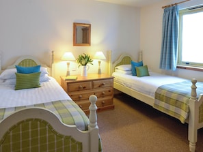Comfortable twin bedroom | Cluny, Aberfeldy