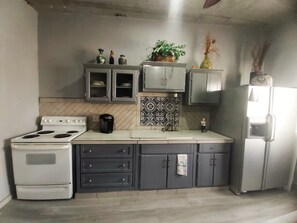 fully stocked kitchen