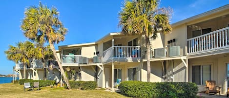 Pensacola Beach Vacation Rental | 1BR | 1BA | 720 Sq Ft | 1st Floor