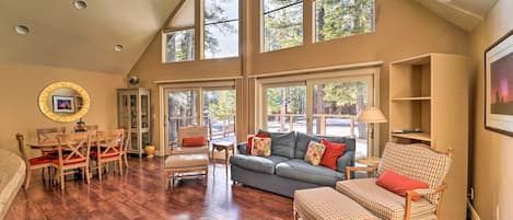 Truckee Vacation Rental Home | 3BR | 2.5BA | 1,910 Sq Ft | Steps to Access