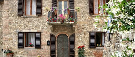 facciata della casa
The house's facade