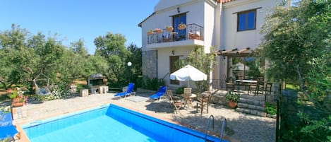 Private pool with terrace