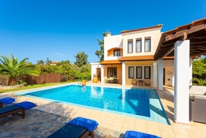 Beautiful villa with private pool and terrace