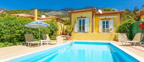 Beautiful villa with private pool and terrace