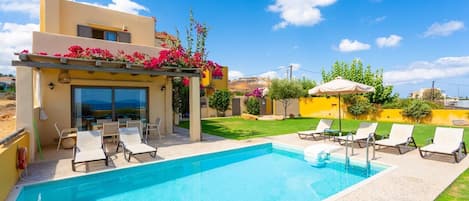 Beautiful villa with private pool and terrace