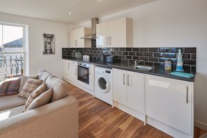 Abbey Court Apartment, Whitby - Host & Stay