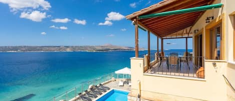 Beautiful villa with private pool, terrace, and panoramic sea views