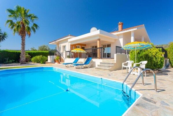 Beautiful villa with private pool and terrace