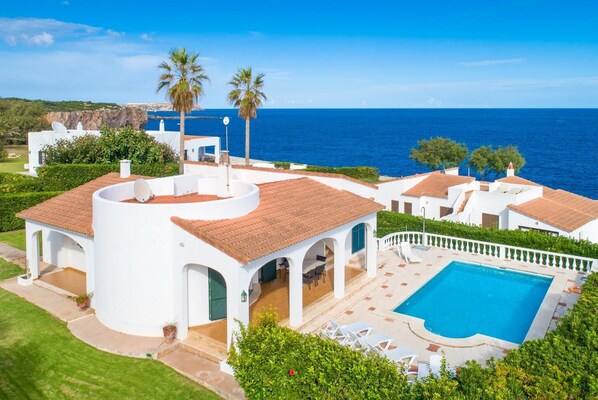 Beautiful villa with private pool and terrace with sea views