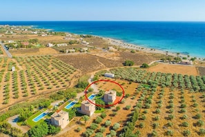 Aerial view showing location of Theo Beach Villa