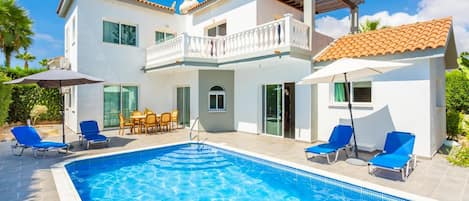 Beautiful villa with private pool and terrace