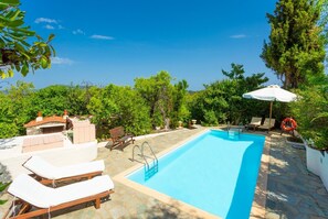 Private pool and terrace