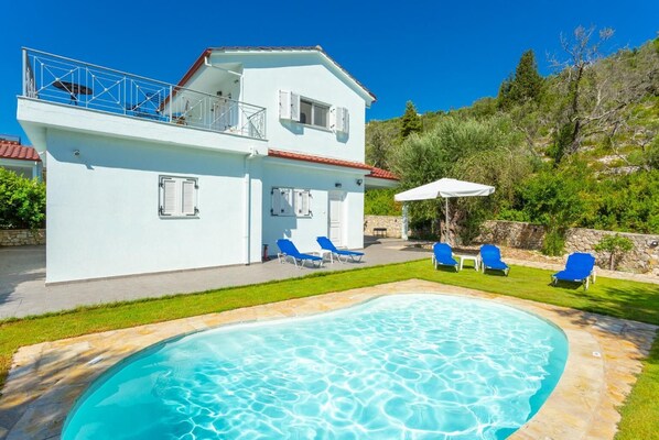 Beautiful villa with private pool, terrace, and garden