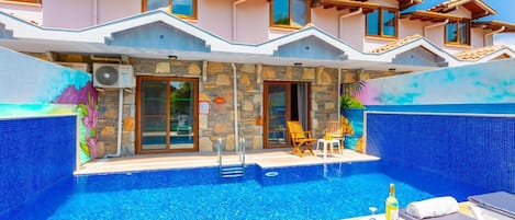 Beautiful villa with private pool and terrace