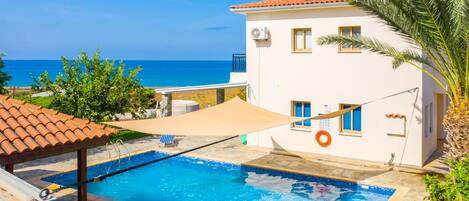 Beautiful villa with private pool and terrace with sea views