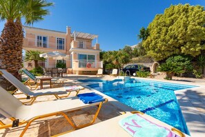 Beautiful villa with private and pool and terrace with sea views