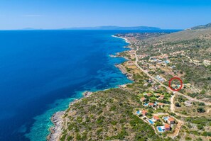 Aerial view showing location of Skala Villa Blue