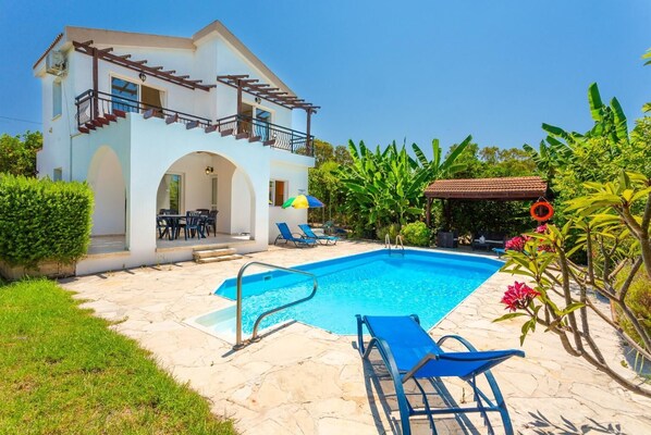 Beautiful villa with private pool and terrace