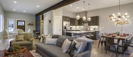 Bluestem at Grand Park - a SkyRun Winter Park Property - An open concept living space for you and your guests.