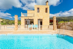 Beautiful villa with private pool and terrace