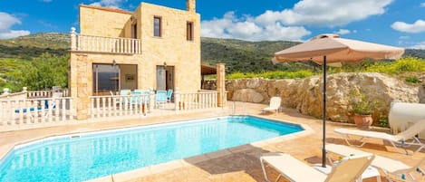 Beautiful villa with private pool and terrace