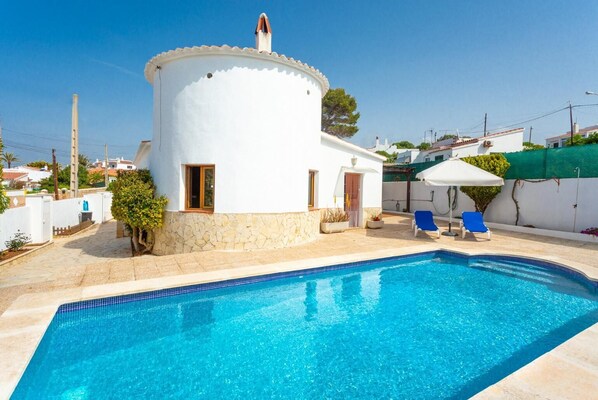 Beautiful villa with private pool and terrace