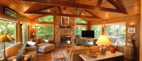 Awesome cabin Style room with 60inch tv and view...