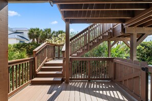 4-web-or-mls-101-ariola-dr