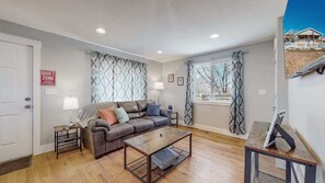 Modern Living Room with pull-out sofa