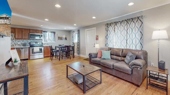 Modern Living Room with pull-out sofa