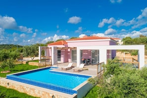 Beautiful villa with private pool and terrace