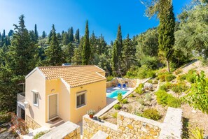 Beautiful villa with private pool and terrace with woodland views