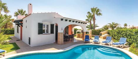 Beautiful Villa with Private Pool, Terrace and Garden